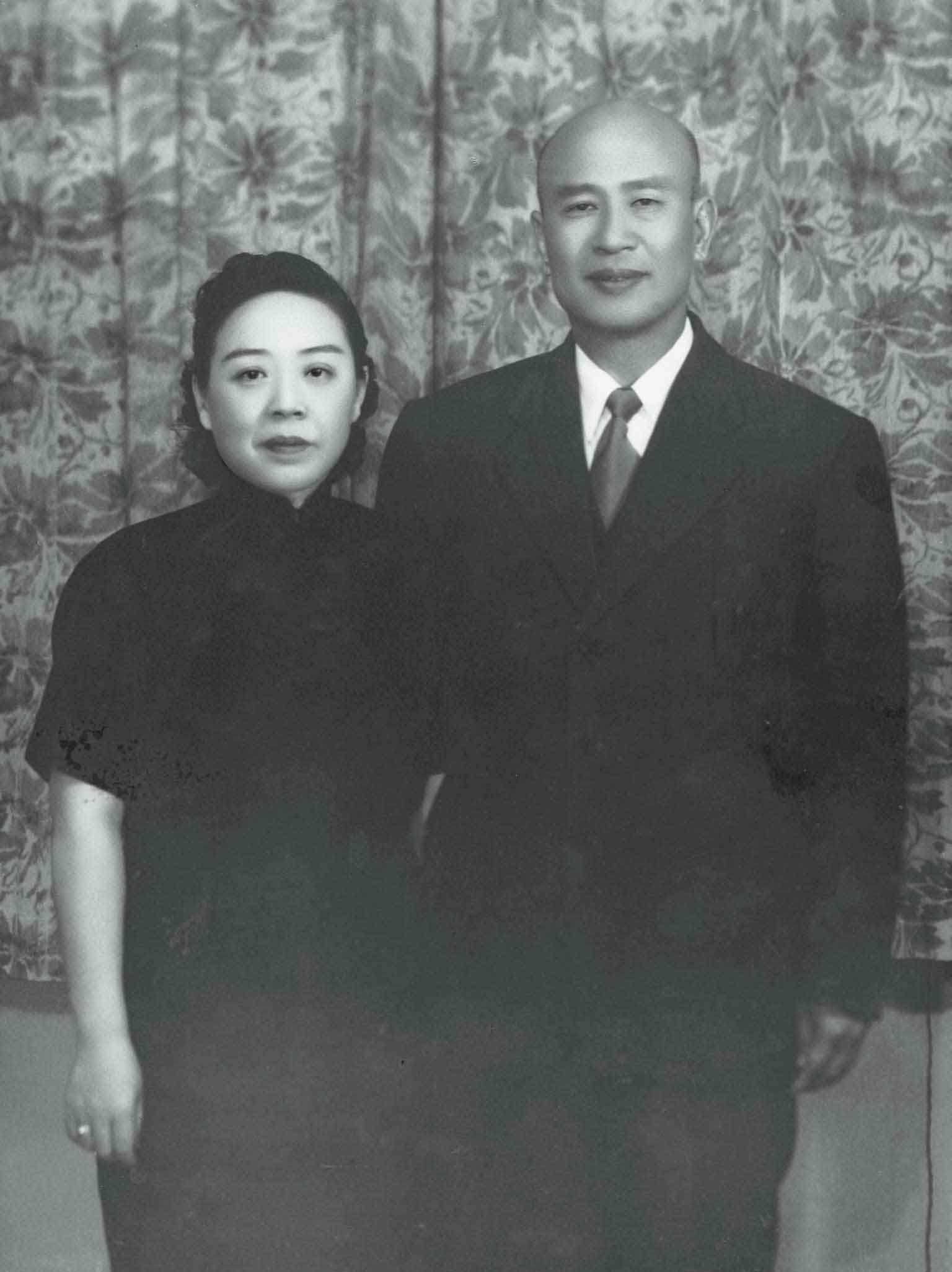 八千里路云和月