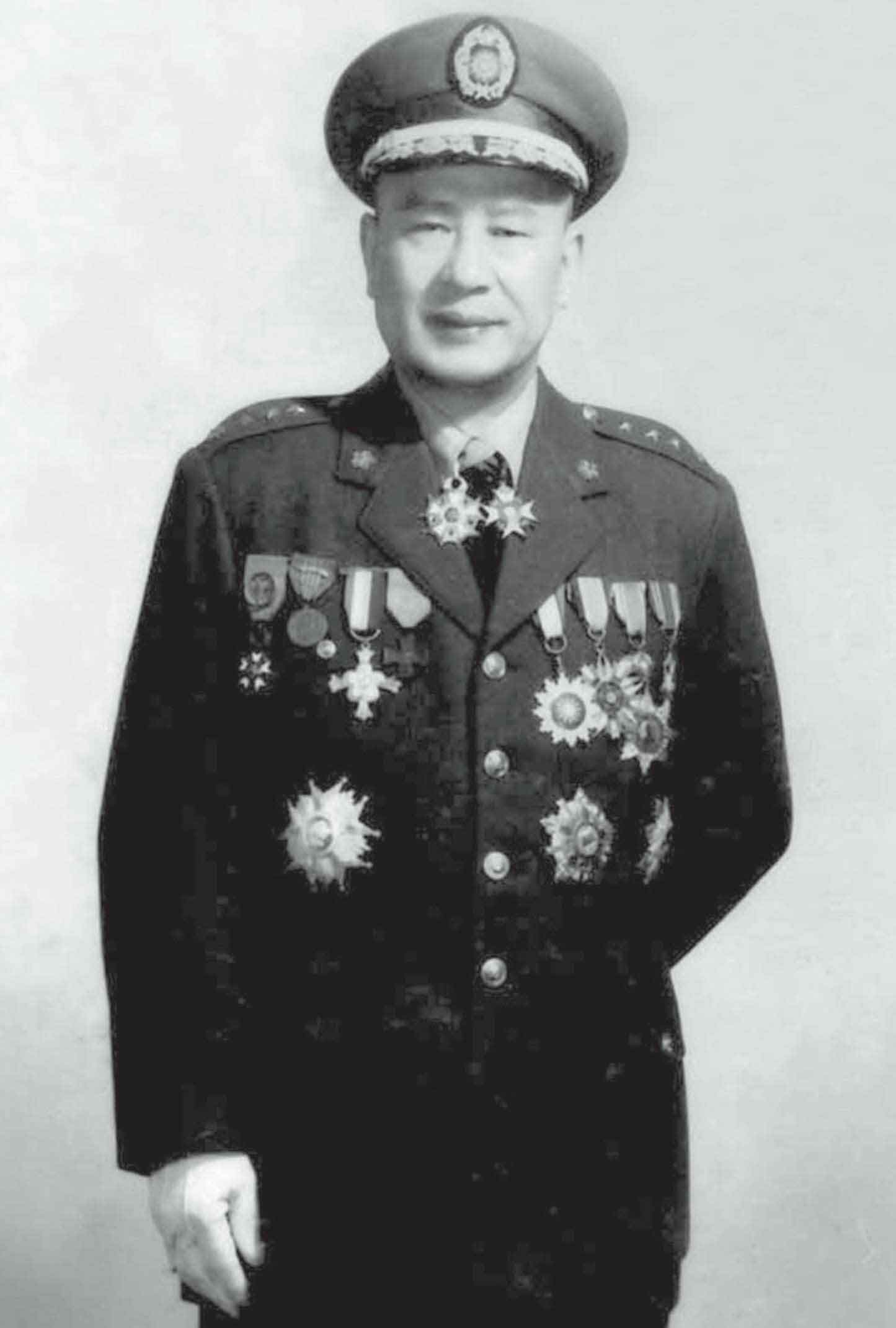 八千里路云和月