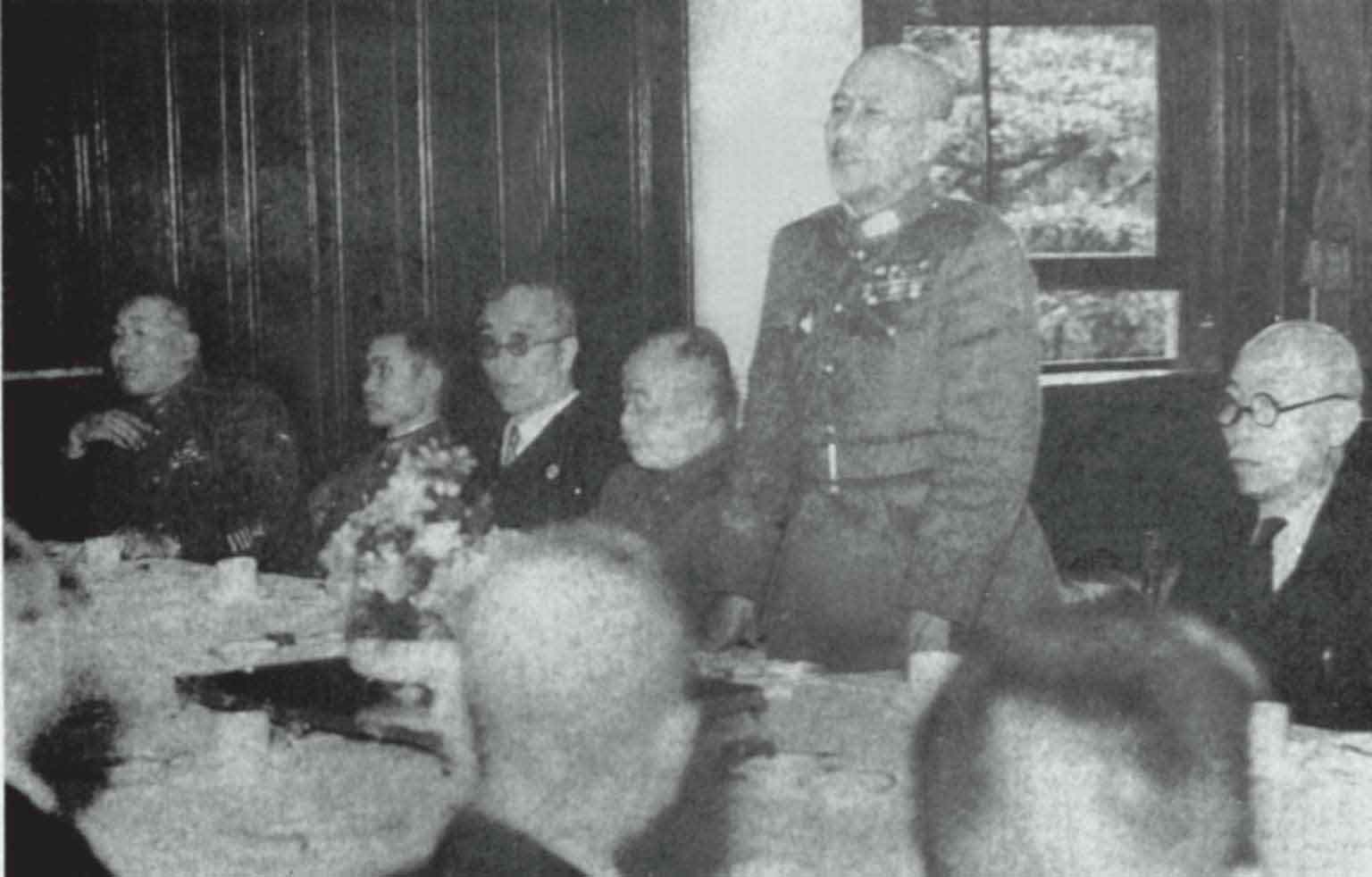 八千里路云和月